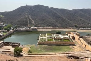 Jaipur: tour privado de día completo por la ciudad con guía femenina.