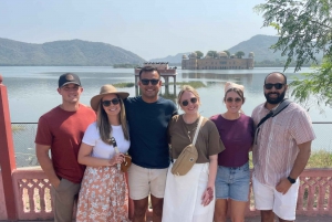 Wycieczka po Jaipurze, której nie potrzebowałeś – prywatny samochód i przewodnik