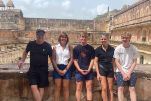 Wycieczka po Jaipurze, której nie potrzebowałeś – prywatny samochód i przewodnik