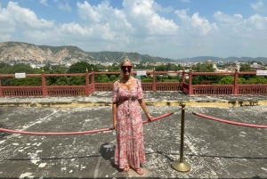 Wycieczka po Jaipurze, której nie potrzebowałeś – prywatny samochód i przewodnik