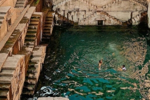 ジャイプル：車またはトゥクトゥクで行く1日プライベート観光ツアー