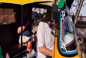 Jaipur: E-Rickshaw tour + Walking Tour + Food Tasting Tour