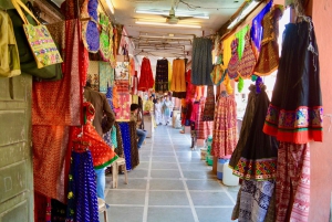 Jaipur: Private Shopping-Tour mit einem Experten im Auto