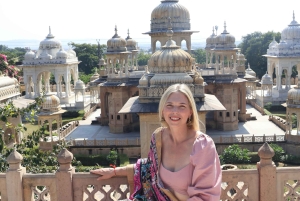 Jaipur: Yksityinen matkapuhelinkuvaus Gaitoren hautamuistomerkillä