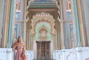 ジャイプル：地元フォトグラファーと行くプライベート写真撮影ツアー