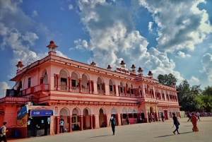 Jaipur: Yksityinen kuljetus Ranthamboren kansallispuistoon / Ranthamboren kansallispuistosta.