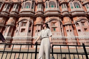 Jaipur: tour privato di forti e palazzi reali (auto con aria condizionata/tuk-tuk)