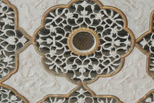 Jaipur: Royal Gems Full-Day Private Tour with Guide & AC Car