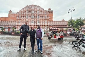 Jaipur: Tur med Nahargarh-solopgang eller Monkey Temple-solnedgang