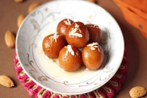 Jaipur: Patrimony & Yellow Town Walk with Local Food Tasting