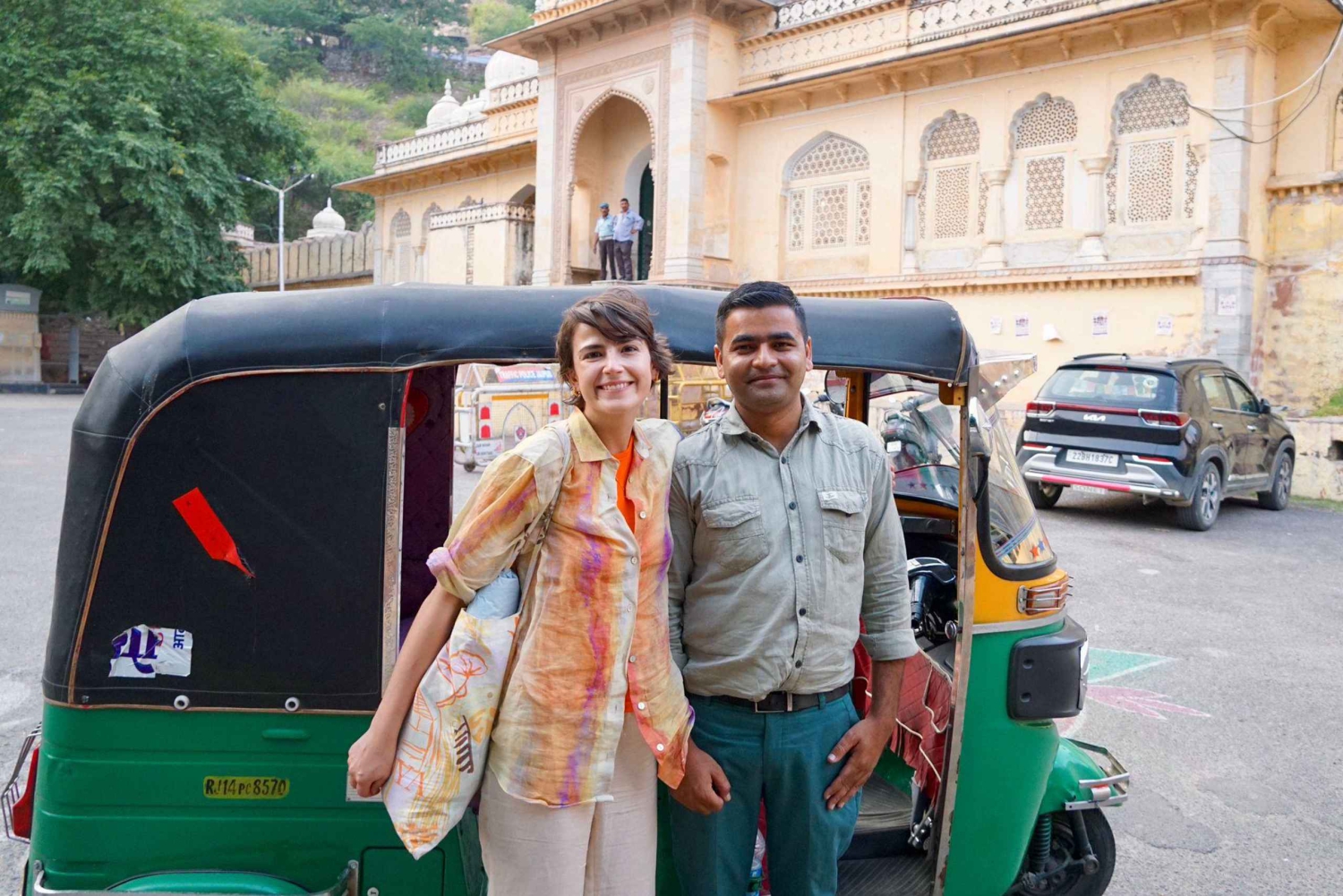 英語を話す現地ドライバーと行くジャイプルのトゥクトゥクツアー！