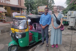 英語を話す現地ドライバーと行くジャイプルのトゥクトゥクツアー！