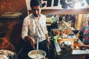 Jaipur: Spaziergang durch die Gelbe Stadt, Lebensmittelverkostung mit Guide