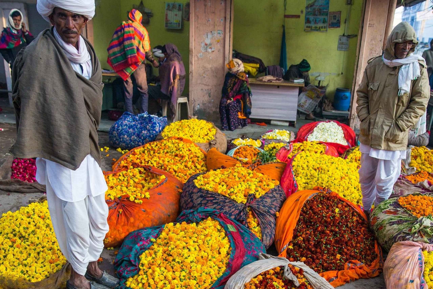 Local breakfast + Flower market + Pink city tour