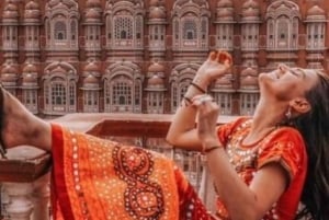 Yksityinen kaupunkikierros Jaipurissa Delhistä autolla