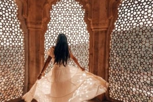 Yksityinen kaupunkikierros Jaipurissa Delhistä autolla