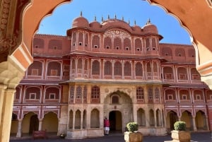 Jaipur: Visita privada de dia inteiro à cidade em Tuk-Tuk ou carro