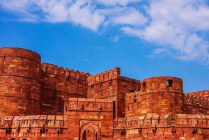 Taj Mahal Agra Guided Tour with Car, Ticket & Lunch (Option)