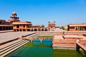 Visit Chand Baori, Fatehpur Sikri with Agra Drop from Jaipur