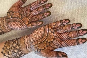 Bem-estar e cultura feminina: ioga, henna e culinária de Jaipur