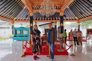 Von Jakarta: 9D8N Bandung Yogyakarta Bromo Ijen Rail Tours