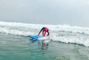 Desde Yakarta : Clases de Surf 2 Días 1 Noche