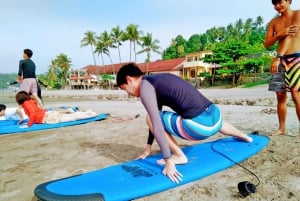 Von Jakarta aus: Surfing Lesson 2 Tage 1 Nacht
