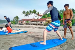 Desde Yakarta : Clases de Surf 2 Días 1 Noche