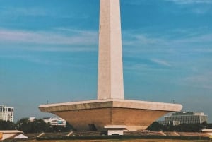 ジャカルタ周辺の半日ツアー ガイドスピークタイランド