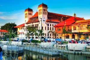 ジャカルタ周辺の半日ツアー ガイドスピークタイランド