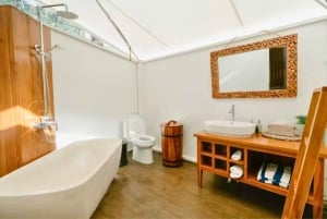 Jakarta: 2D1N Asha Island Glamping kuljetuksilla ja mönkijöillä