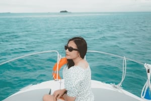 Jakarta: Yksityinen jahtimatka Asha Resortiin ja saarihyppely