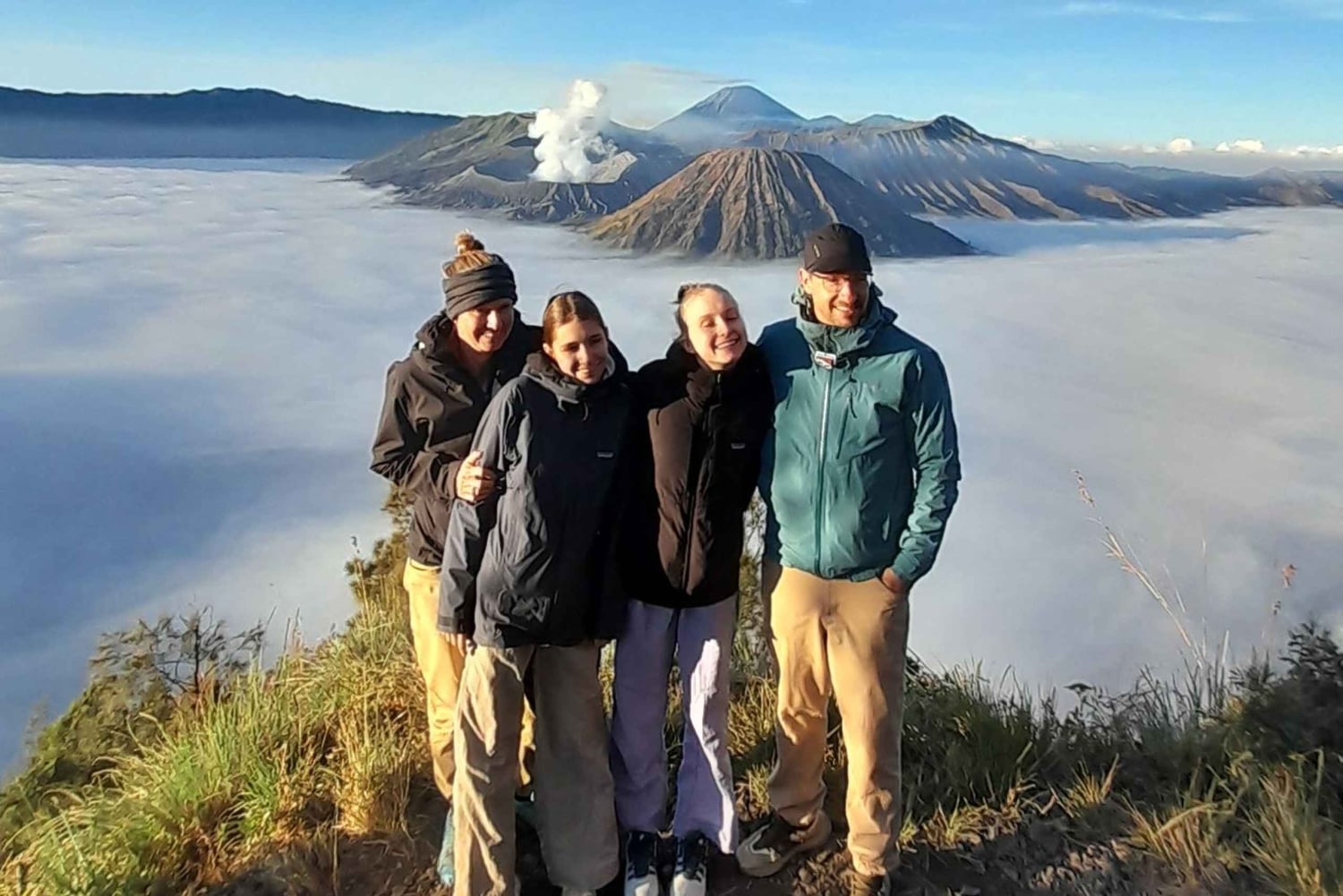 Jakarta: 5-Day Java Tour with Borobudur & Bromo Drop in Bali