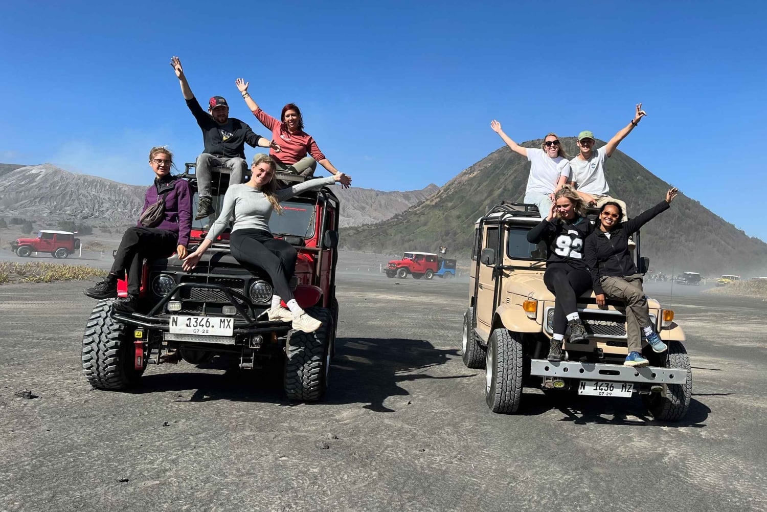 Jakarta: 5-Day Java Tour with Borobudur & Bromo Drop in Bali