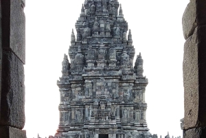 Jakarta: 5-Day Java Tour with Borobudur & Bromo Drop in Bali