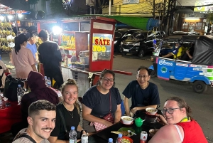 Jakarta Evening City Tour with Food Tasting