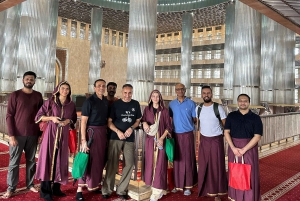 Jakarta Fun City Tour with the Local Snacks Tasting