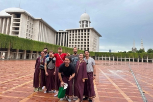 Jakarta Fun City Tour with the Local Snacks Tasting