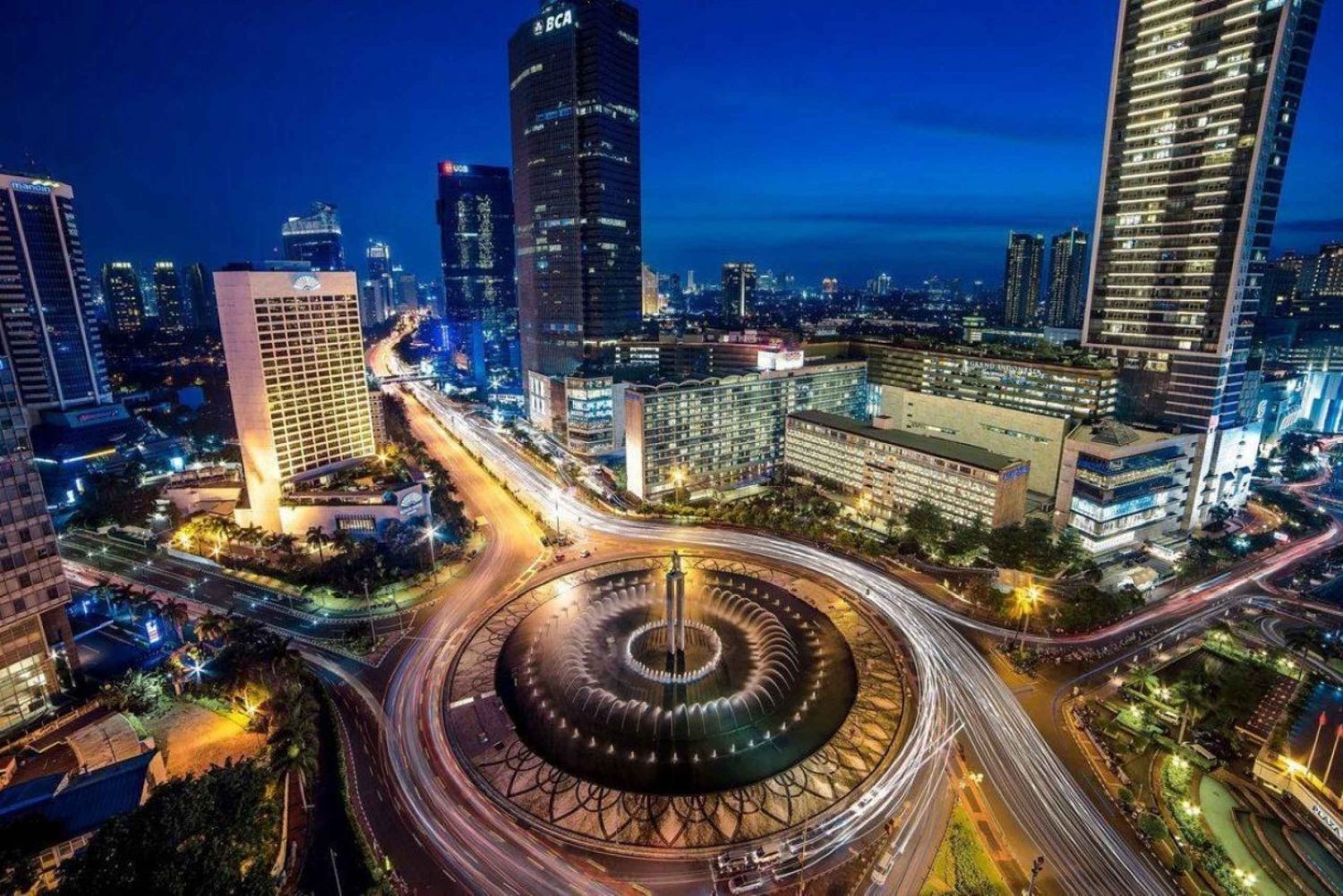 Landemerker og shoppingtur i Jakarta