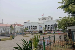 ジャカルタ:モスク、大聖堂、旧市街または港のガイド付きツアー