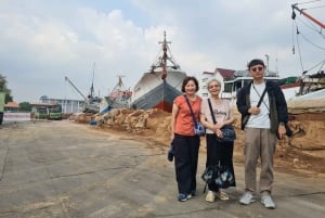 Jakarta: National Monument, Mosque, and Old Town Tour