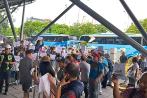 Jakarta: Private Car Charter with Professional Driver by Van