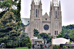 Jakarta : Private Tour durch die Stadt mit Mittagessen und Souvenir