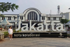 Jakarta Private City Tour with Obama School Visit