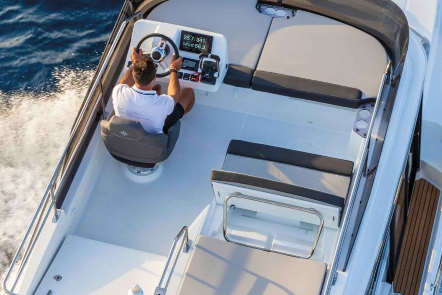 Jakarta: Auringonlaskun juhla- ja syntymäpäiväjahdit samppanjalla