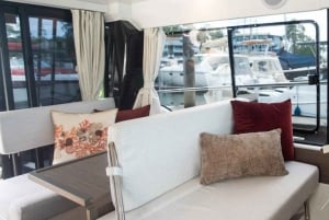 Jakarta: Auringonlaskun juhla- ja syntymäpäiväjahdit samppanjalla