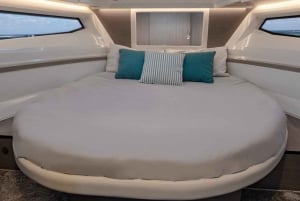 Jakarta: Auringonlaskun juhla- ja syntymäpäiväjahdit samppanjalla