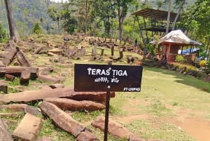 Jakarta Private Tour : Situs Gunung Padang