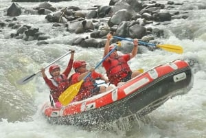 Tour di Jakarta : Rafting e giochi di Paintball