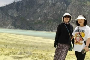 Jakarta Tour: White Crater, Pinisi Resto , Hotspring